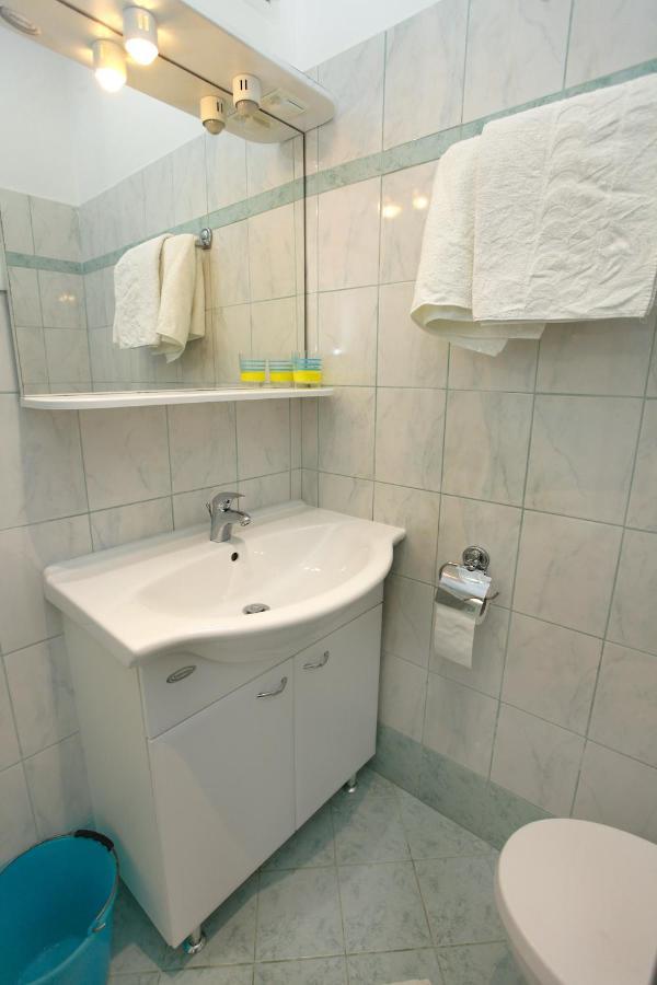 Dino Studio And Room Apartments Portorož Extérieur photo