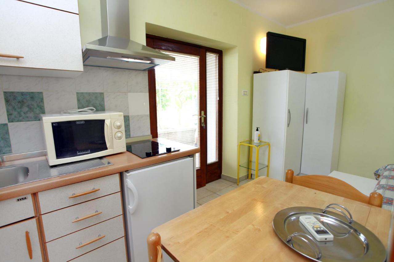 Dino Studio And Room Apartments Portorož Extérieur photo
